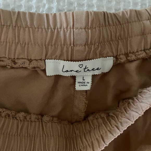 Love Tree Casual Drawstring Khaki Short - size L - Picture 2 of 5